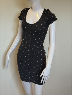 H&M Divided Black Floral Ribbed Button Front Mini Dress